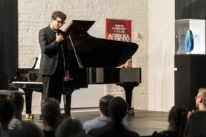 Anton Mejias.